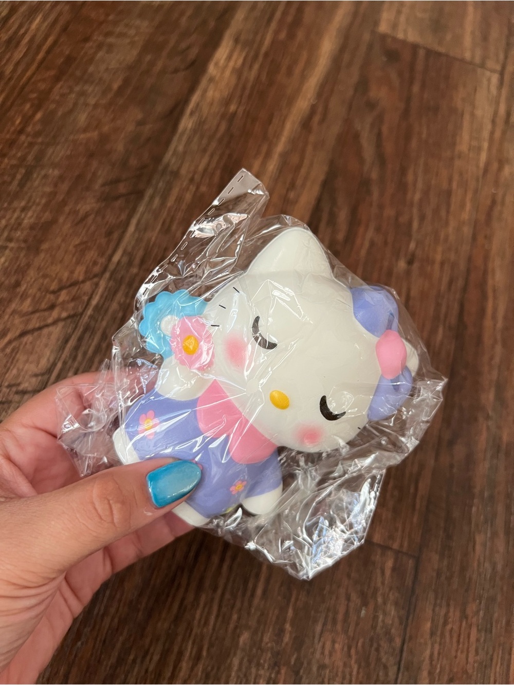 🌸💜 Hello Kitty Floral Squishy | Stress Relief Fidget Toy | New